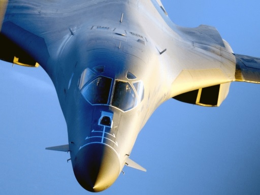 نبرد دو نسل؛ تفاوت‌های بنیادین بمب‌افکن‌های B-1 و B-2